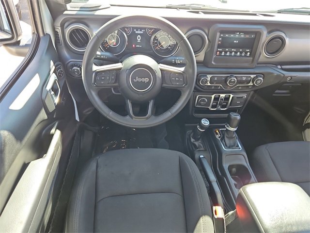 Used 2023 Jeep Gladiator Sport image 11