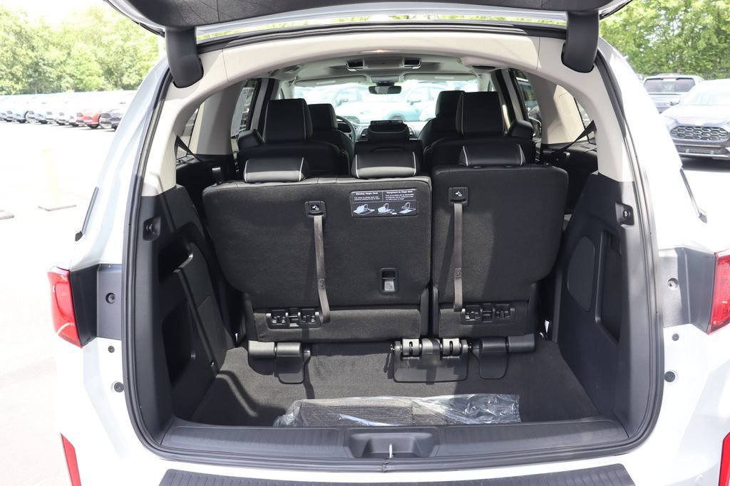 Certified 2026 Honda Odyssey Touring image 12