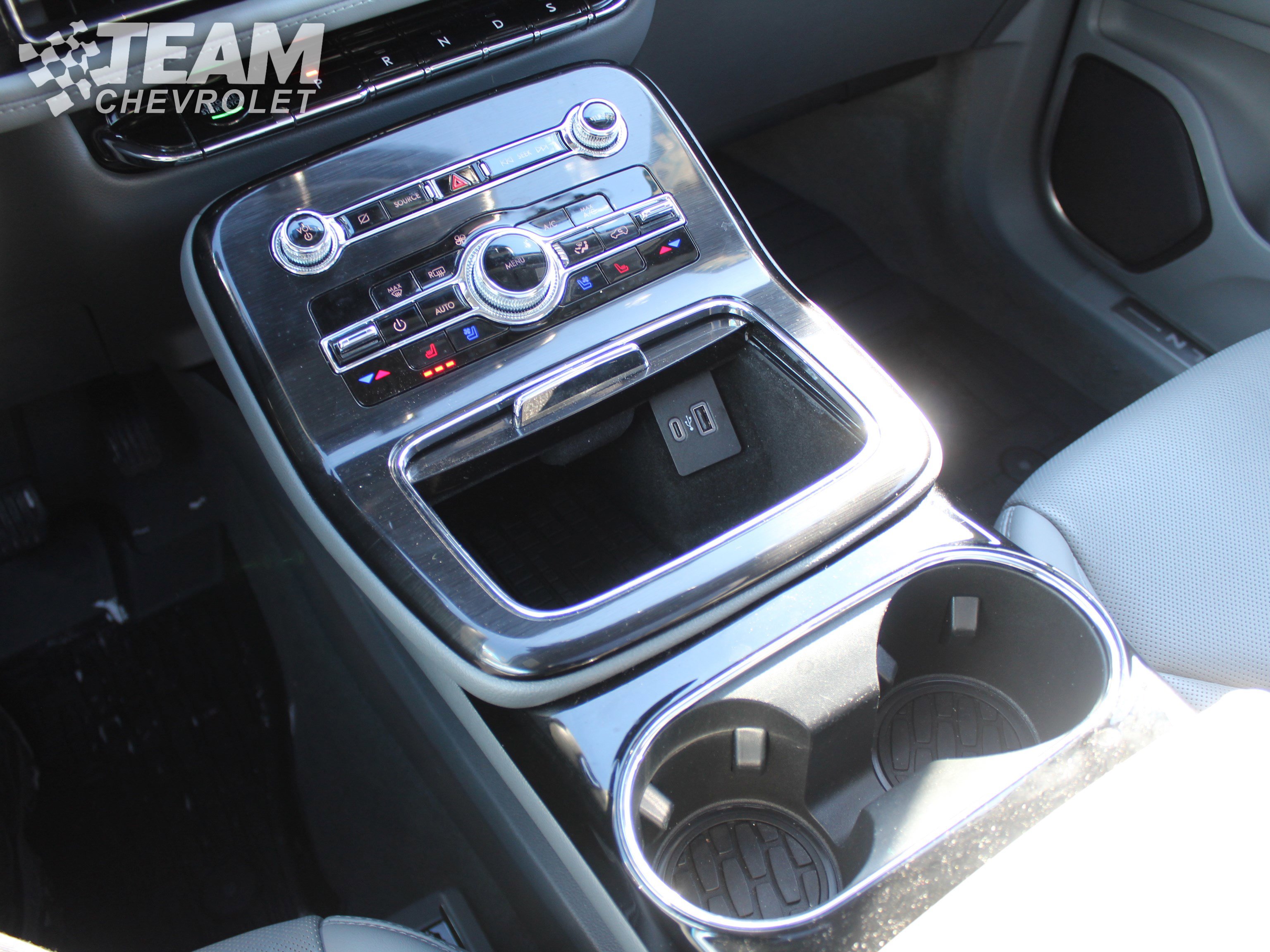 Used 2022 Lincoln Nautilus Reserve image 19