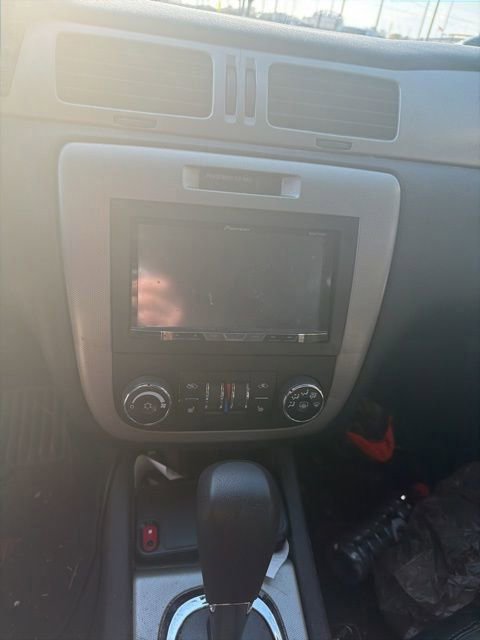 Used 2008 Chevrolet Impala SS w/ Convenience Package FWD image 3