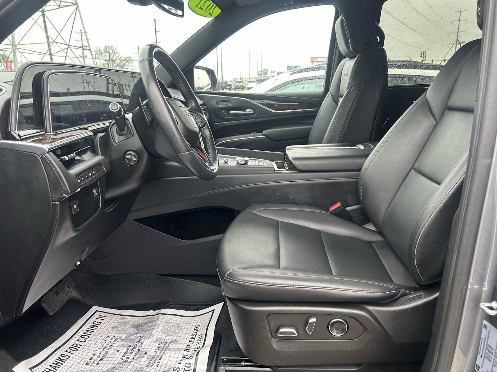 Used 2021 Cadillac Escalade Luxury image 18