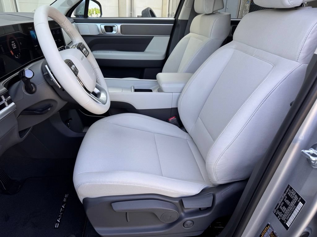New 2026 Hyundai Santa Fe SE FWD image 6