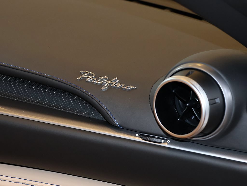 Certified 2020 Ferrari Portofino RWD image 96