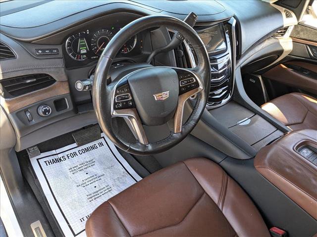 Used 2020 Cadillac Escalade Luxury image 10