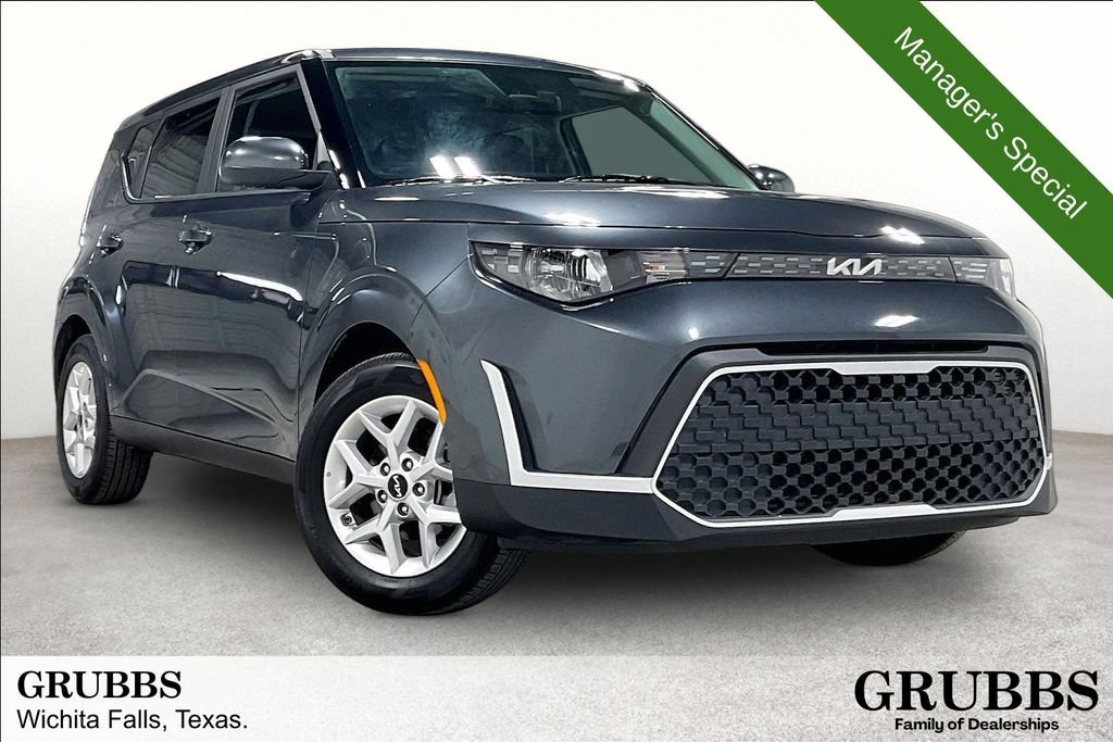 Used 2025 Kia Soul LX w/ LX Technology Package