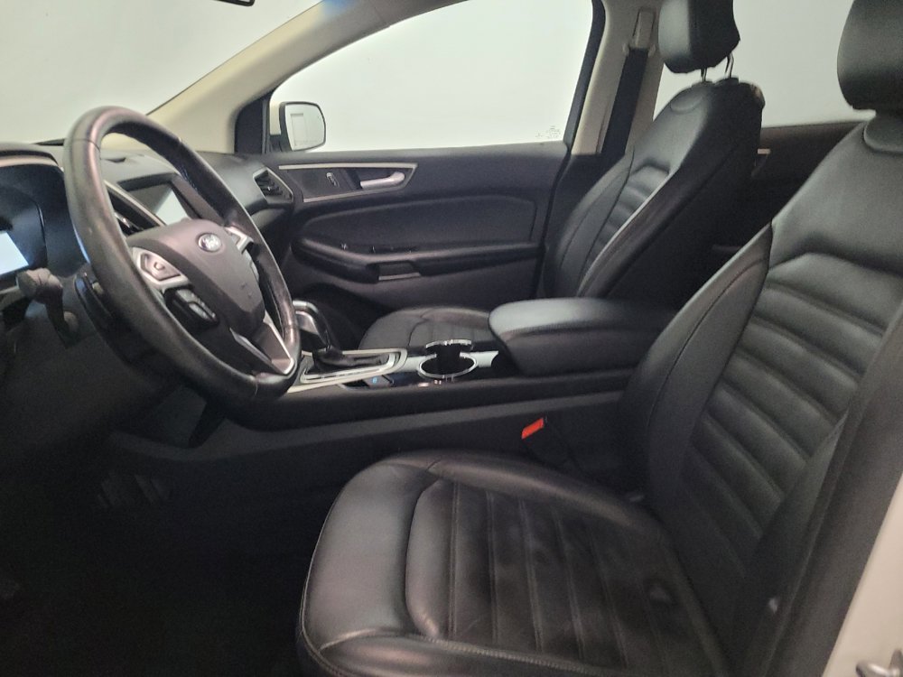 Used 2017 Ford Edge SEL w/ Equipment Group 201A AWD/4WD image 17