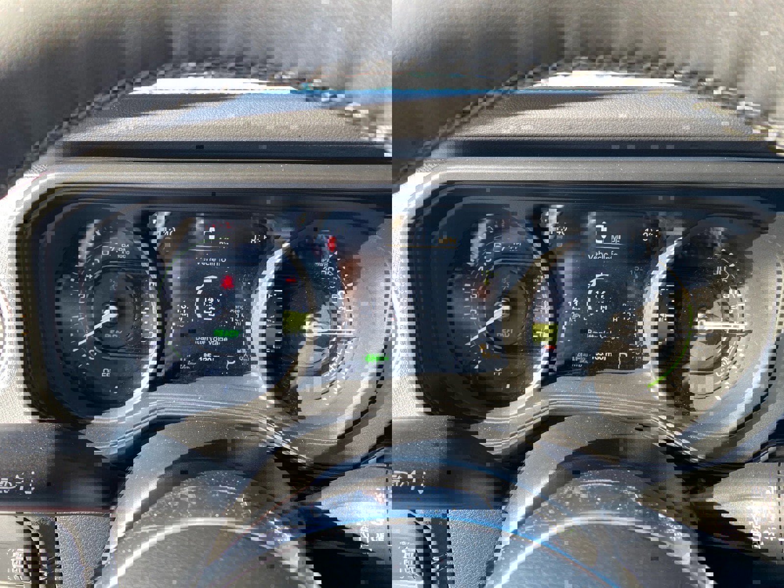 Used 2025 Jeep Wrangler Sahara w/ Safety Group image 14