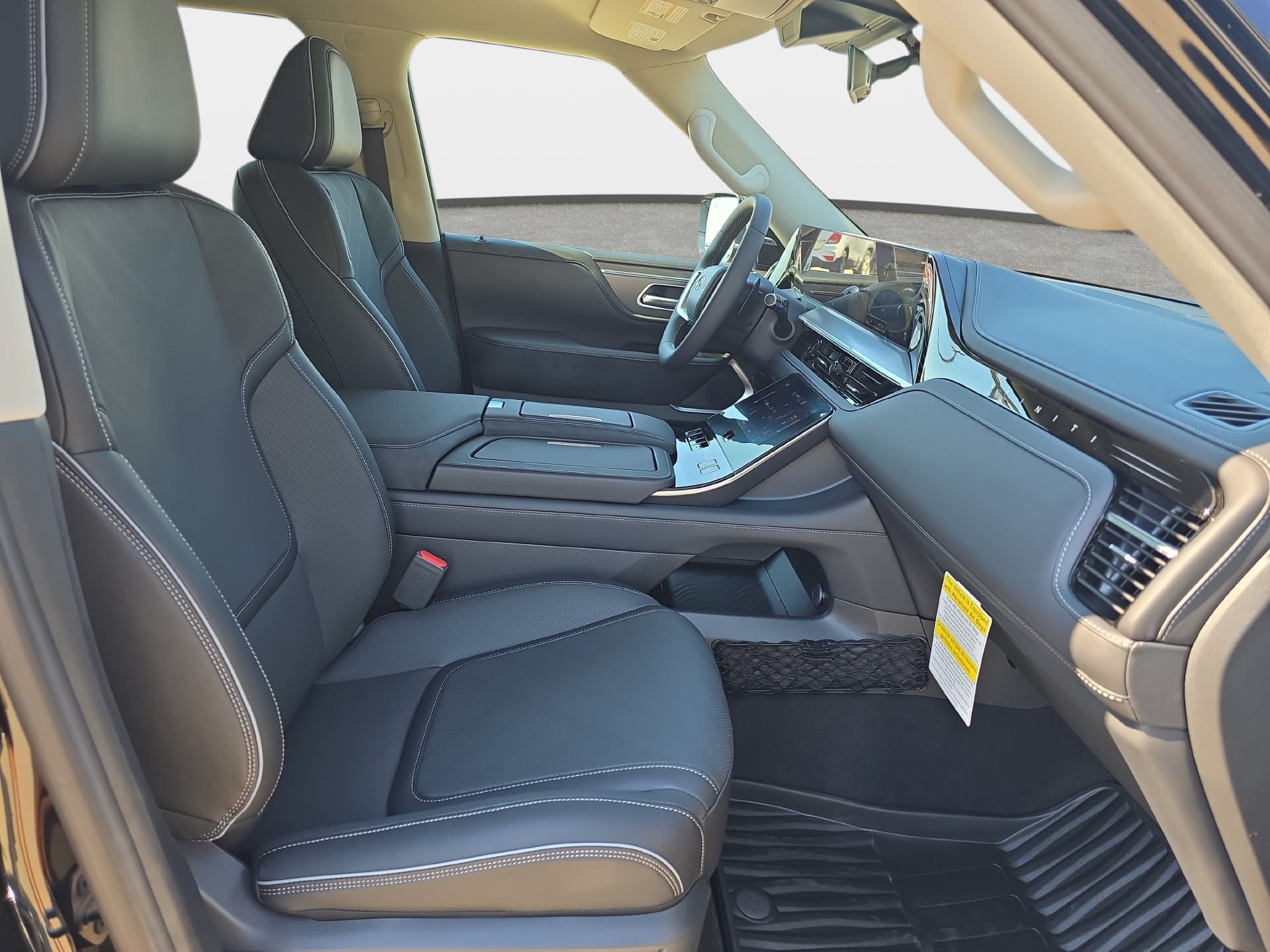 New 2027 INFINITI QX80 Luxe w/ Exterior Package AWD/4WD image 10