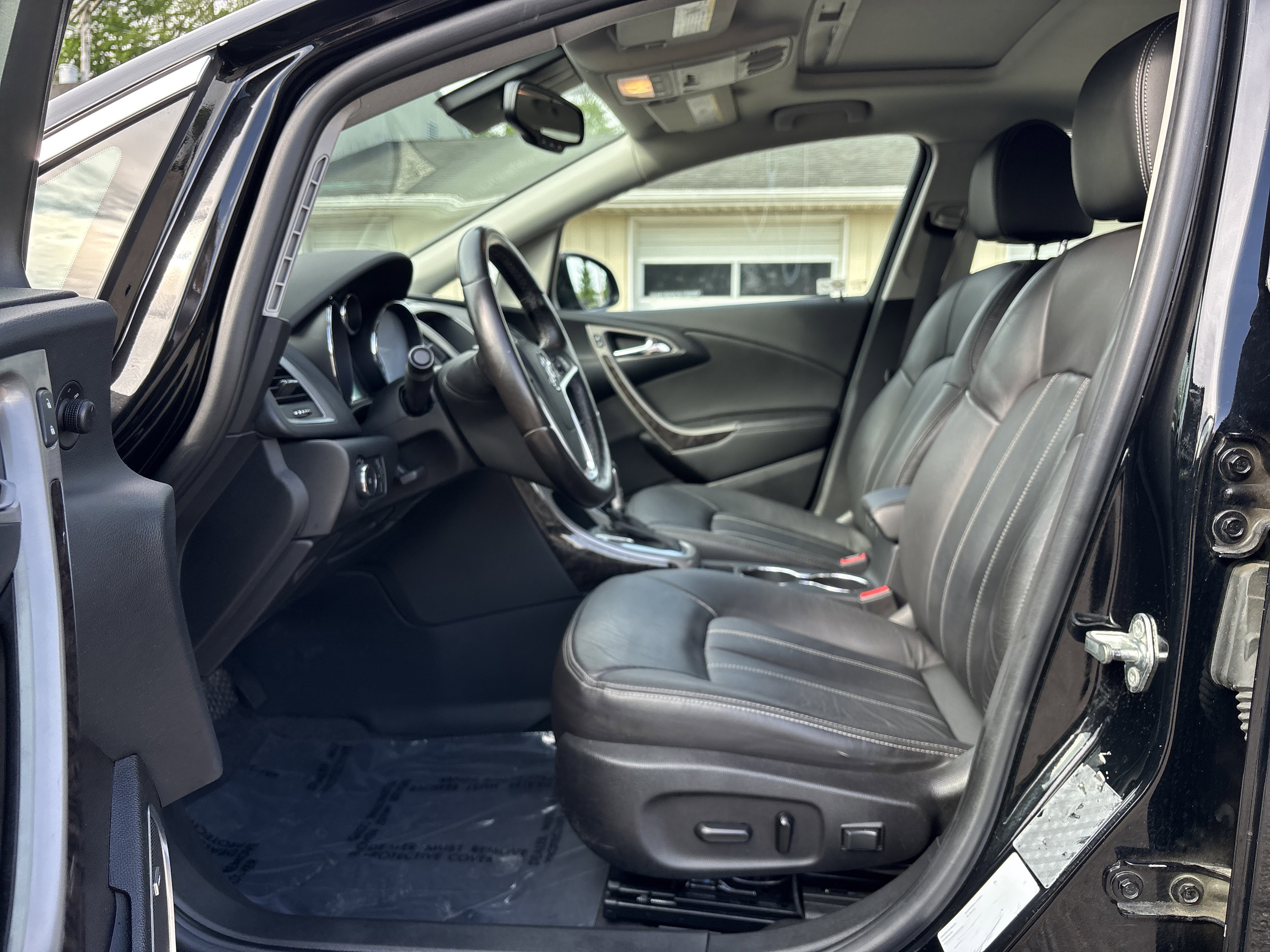 Used 2017 Buick Verano Leather w/ Experience Buick Package FWD image 13
