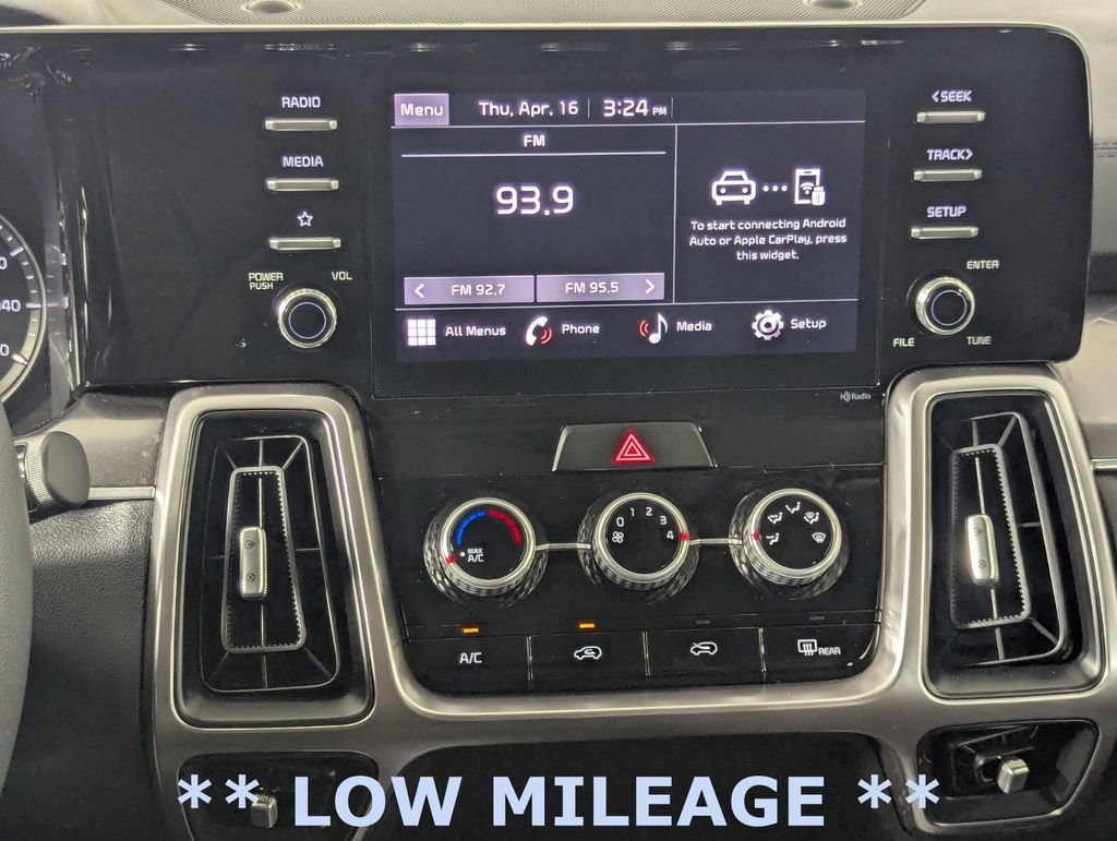 Used 2023 Kia Sorento LX FWD image 18