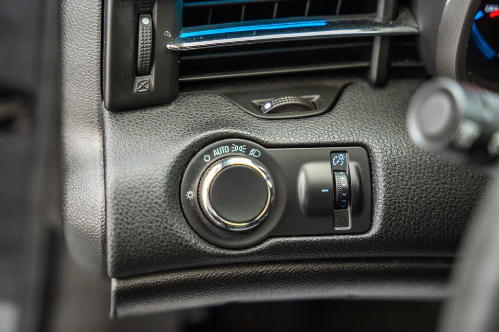 Used 2014 Chevrolet Malibu LT w/ Power Convenience Package FWD image 35