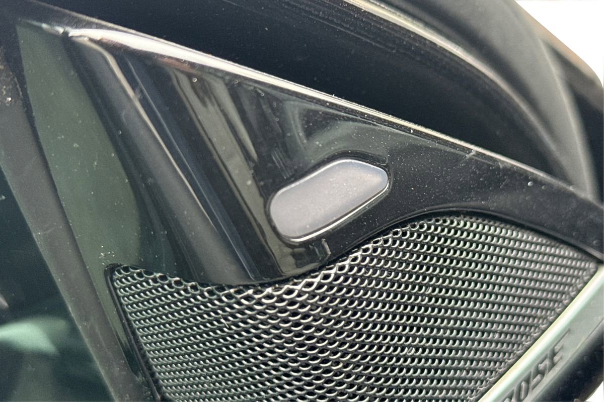 Used 2017 INFINITI QX30 Premium w/ Technology Package image 28