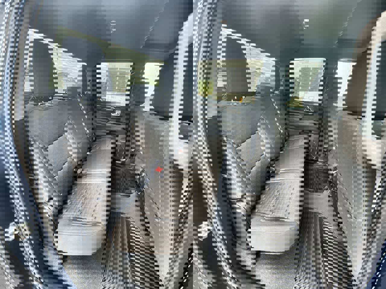 Used 2023 Chevrolet Silverado 1500 LT image 25