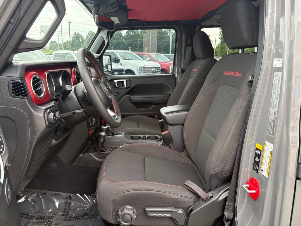 Used 2023 Jeep Wrangler Unlimited Rubicon w/ Cold Weather Group AWD/4WD image 11