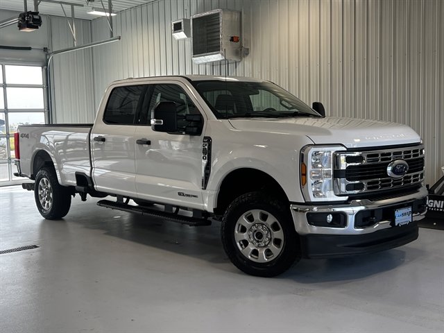 Used 2024 Ford F250 XLT image 1