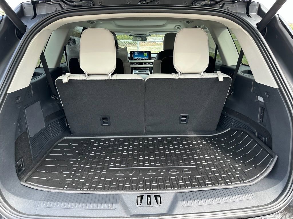 New 2026 Lincoln Aviator AWD image 27