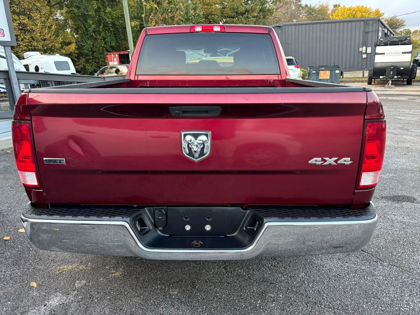 Used 2021 RAM 1500 Classic SLT AWD/4WD image 4