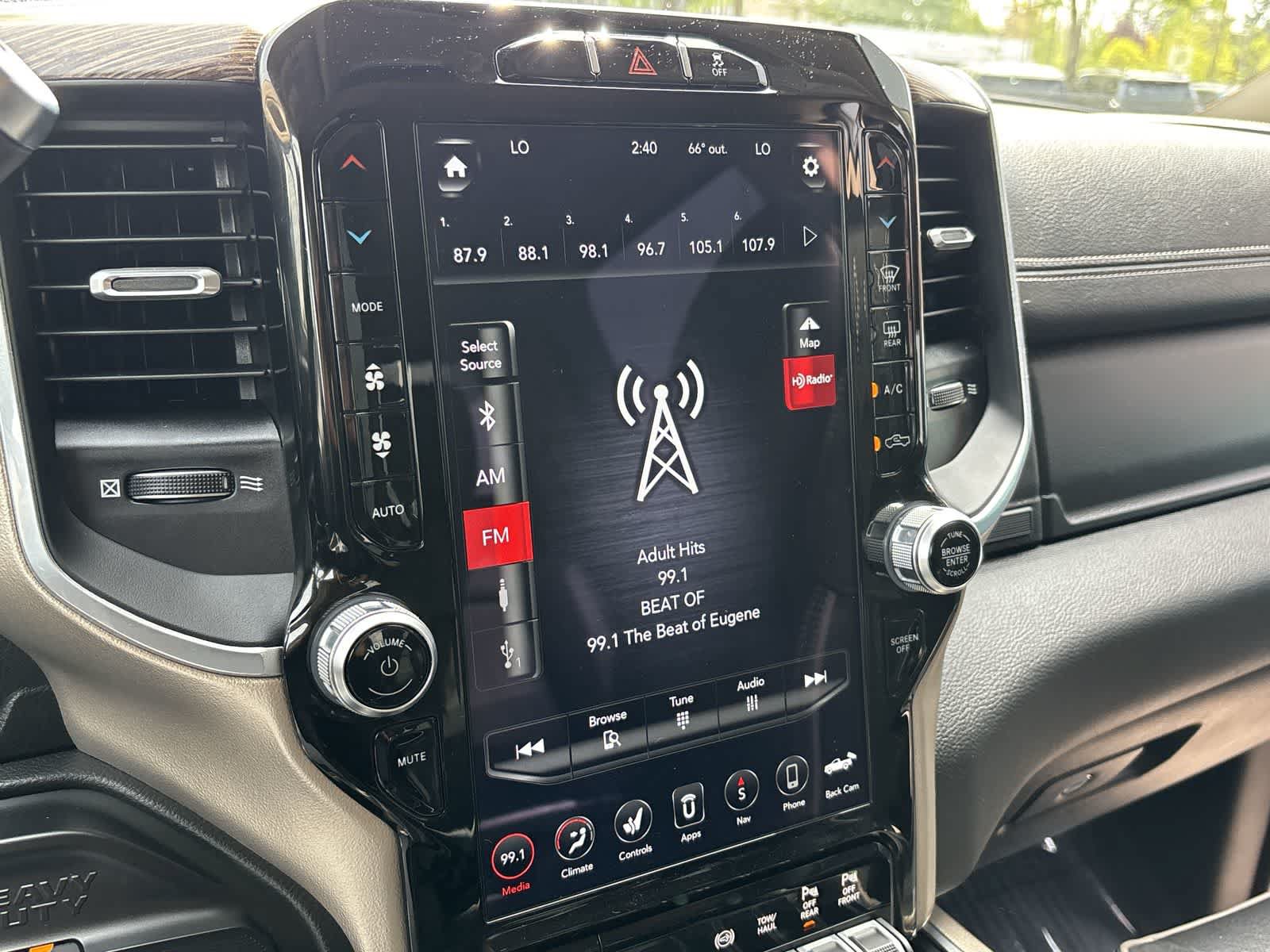 Certified 2020 RAM 3500 Laramie AWD/4WD image 18