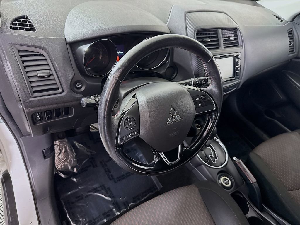 Used 2017 Mitsubishi Outlander Sport ES AWD/4WD image 17