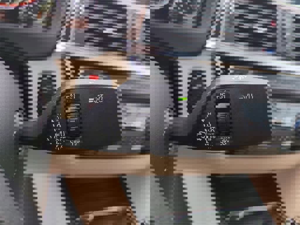 Used 2020 BMW 430i xDrive Convertible w/ Convenience Package image 16