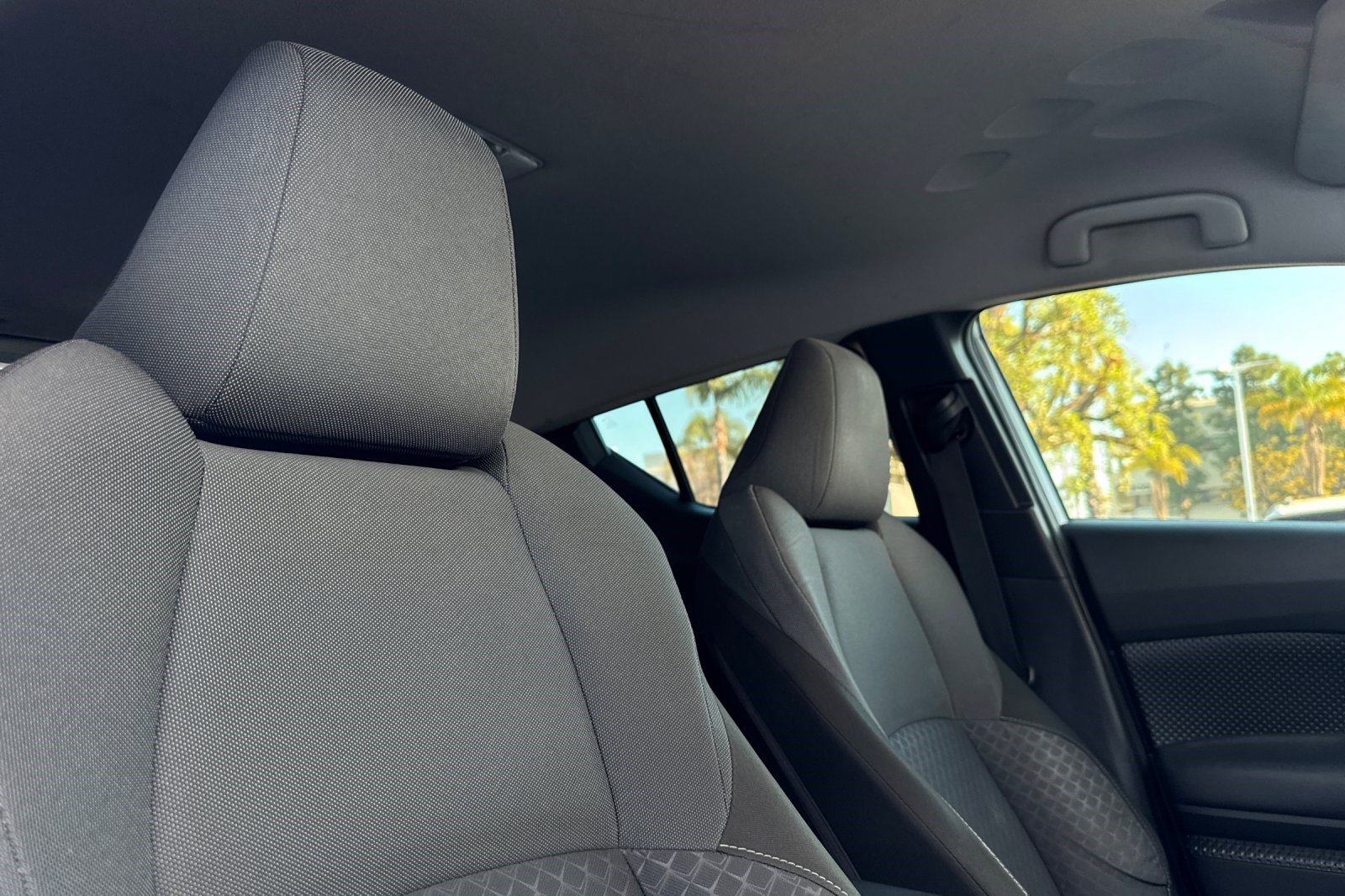 Used 2021 Toyota C-HR LE image 25