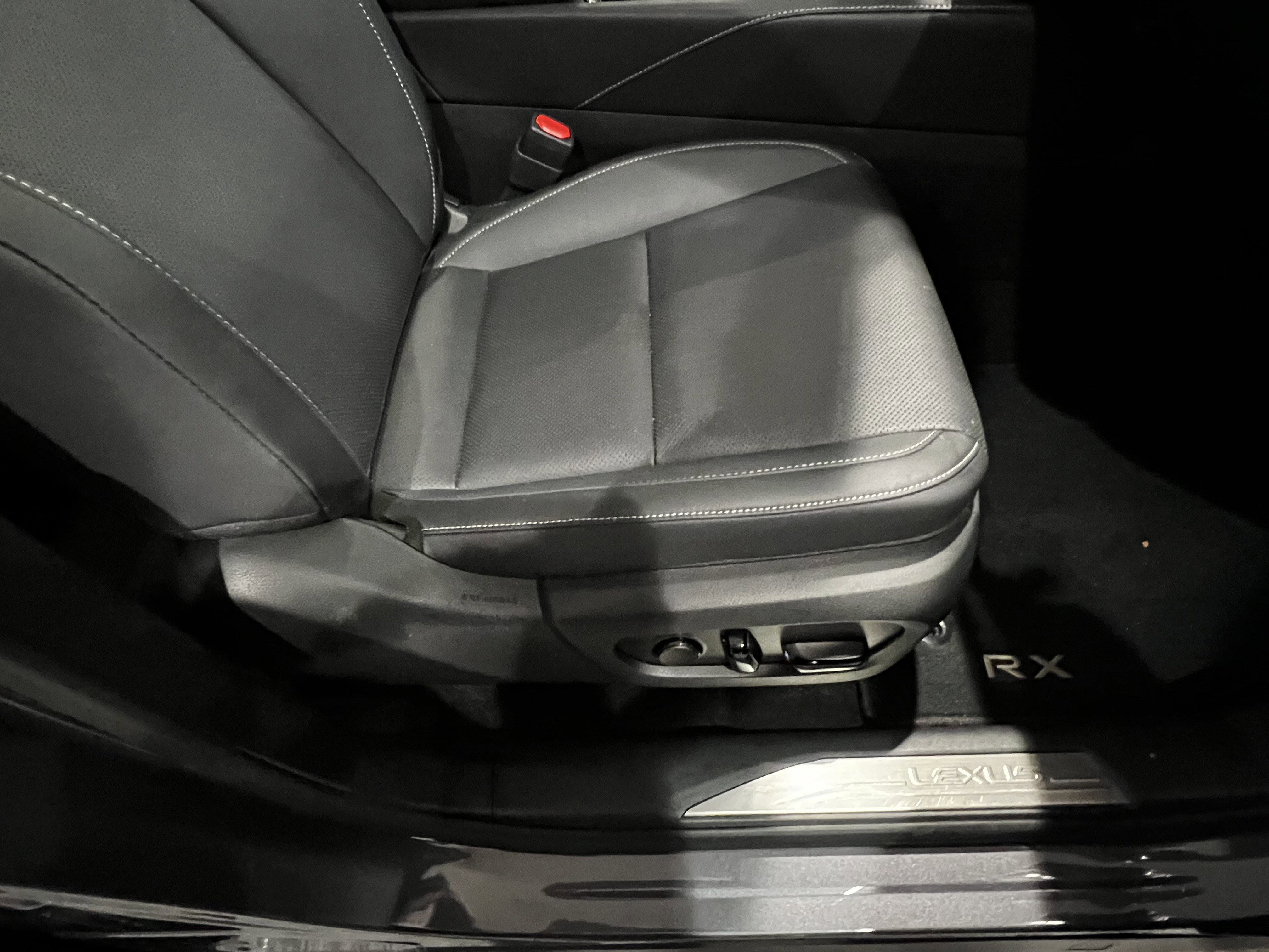 Certified 2025 Lexus RX 350 Premium w/ Accessory Package (Z1) FWD image 45