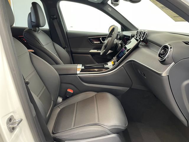 New 2026 Mercedes-Benz GLC 300 image 17