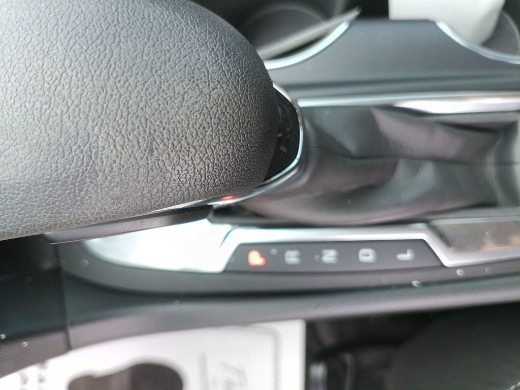 Used 2024 Chevrolet Equinox LS FWD image 23