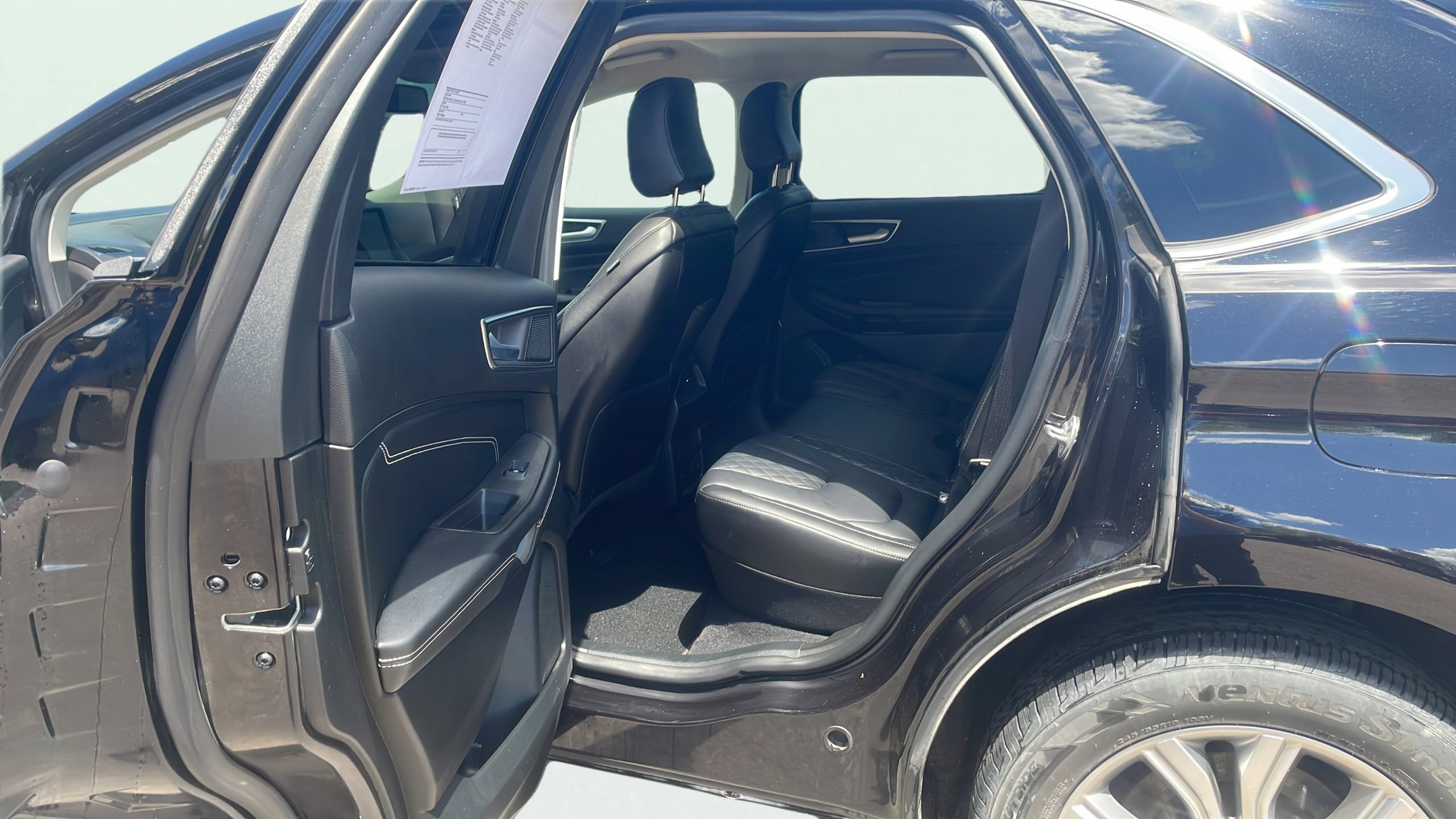 Certified 2023 Ford Edge Titanium AWD/4WD image 12