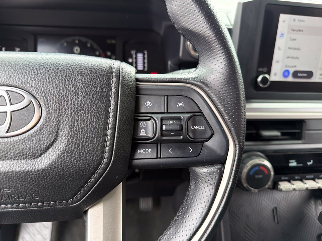 Used 2025 Toyota 4Runner SR5 RWD image 17