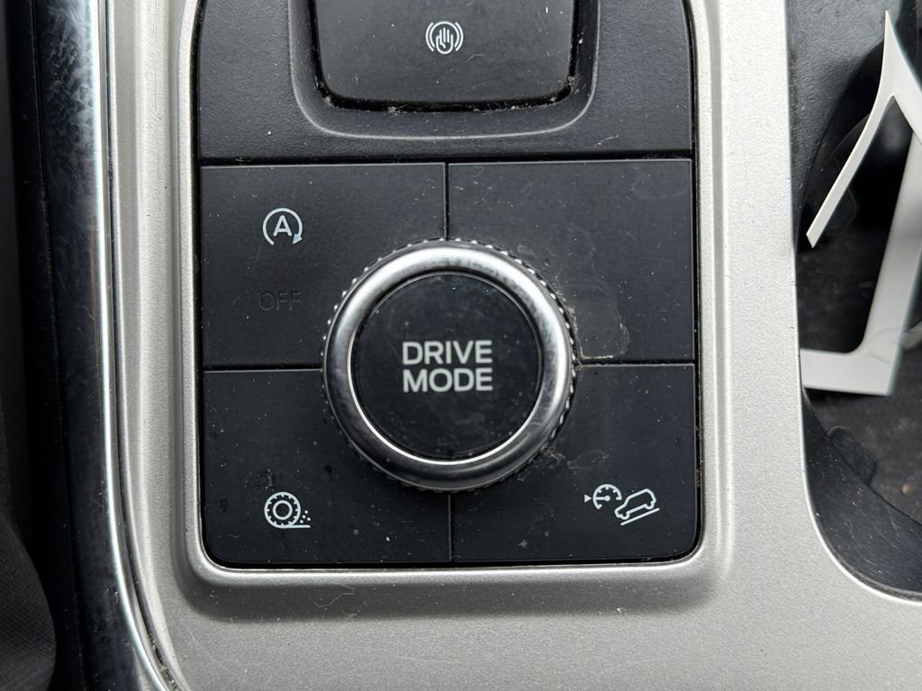 Used 2021 Ford Explorer XLT w/ Equipment Group 202A AWD/4WD image 37