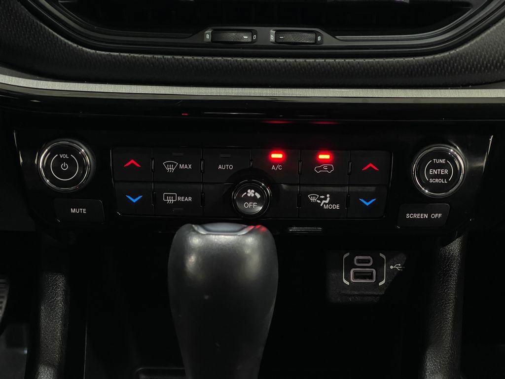 Used 2022 Jeep Compass Trailhawk image 23