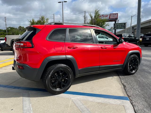 Used 2017 Jeep Cherokee Trailhawk AWD/4WD image 7