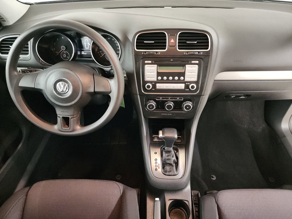 Used 2010 Volkswagen Golf 2-Door image 16