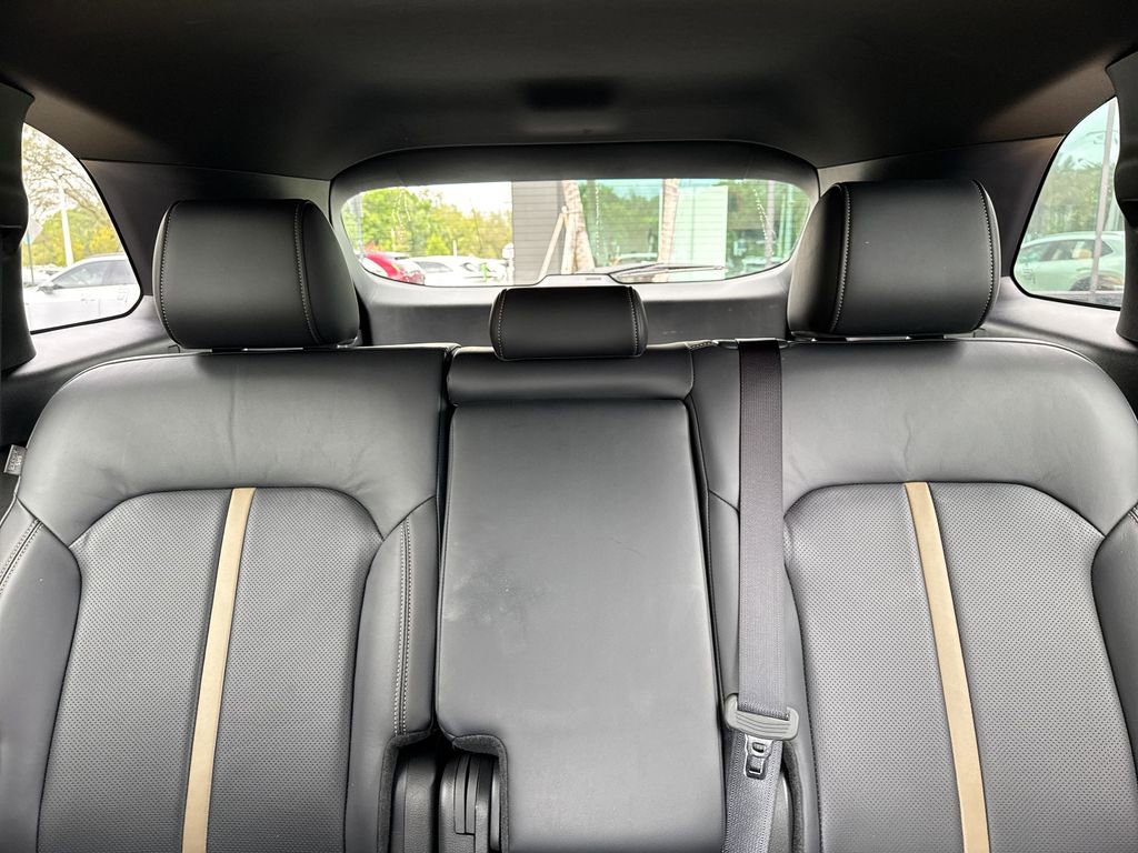 Certified 2025 MAZDA CX-70 3.3 Turbo w/ Premium Plus Pkg image 19