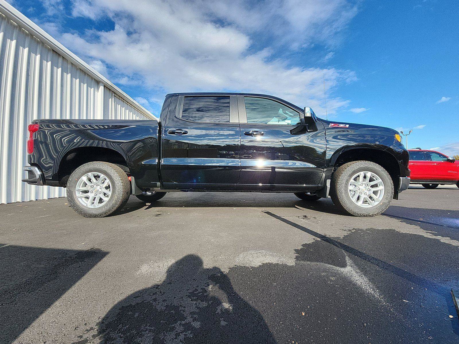 New 2026 Chevrolet Silverado 1500 LT w/ Z71 Off-Road Package image 6