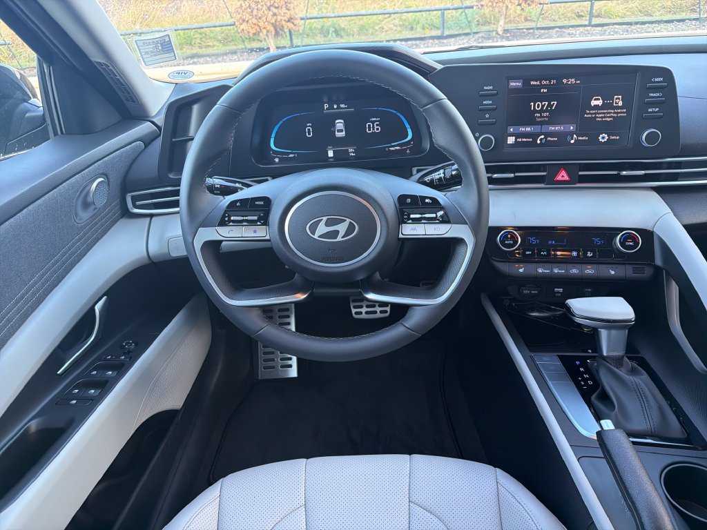 New 2026 Hyundai Elantra SEL Sport FWD image 21