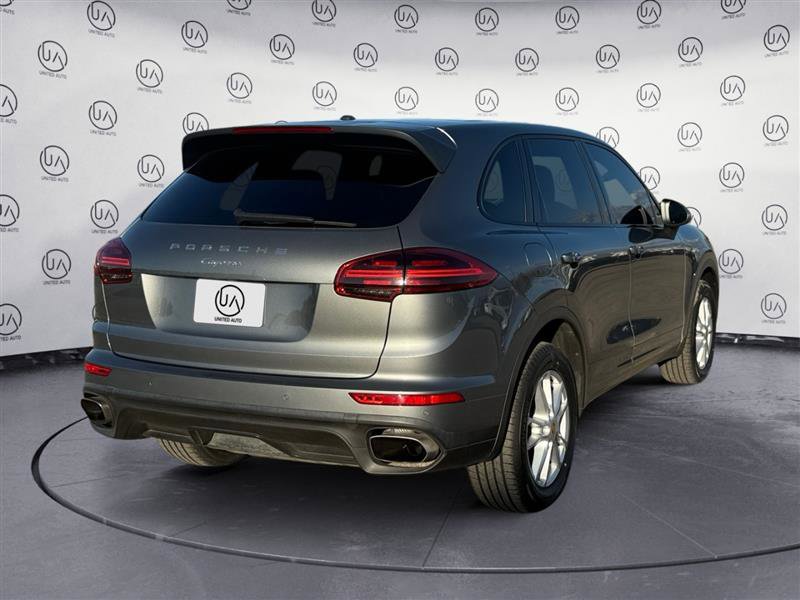Used 2016 Porsche Cayenne image 5
