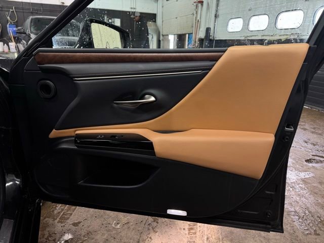 Used 2023 Lexus ES 350 w/ Premium Package image 14