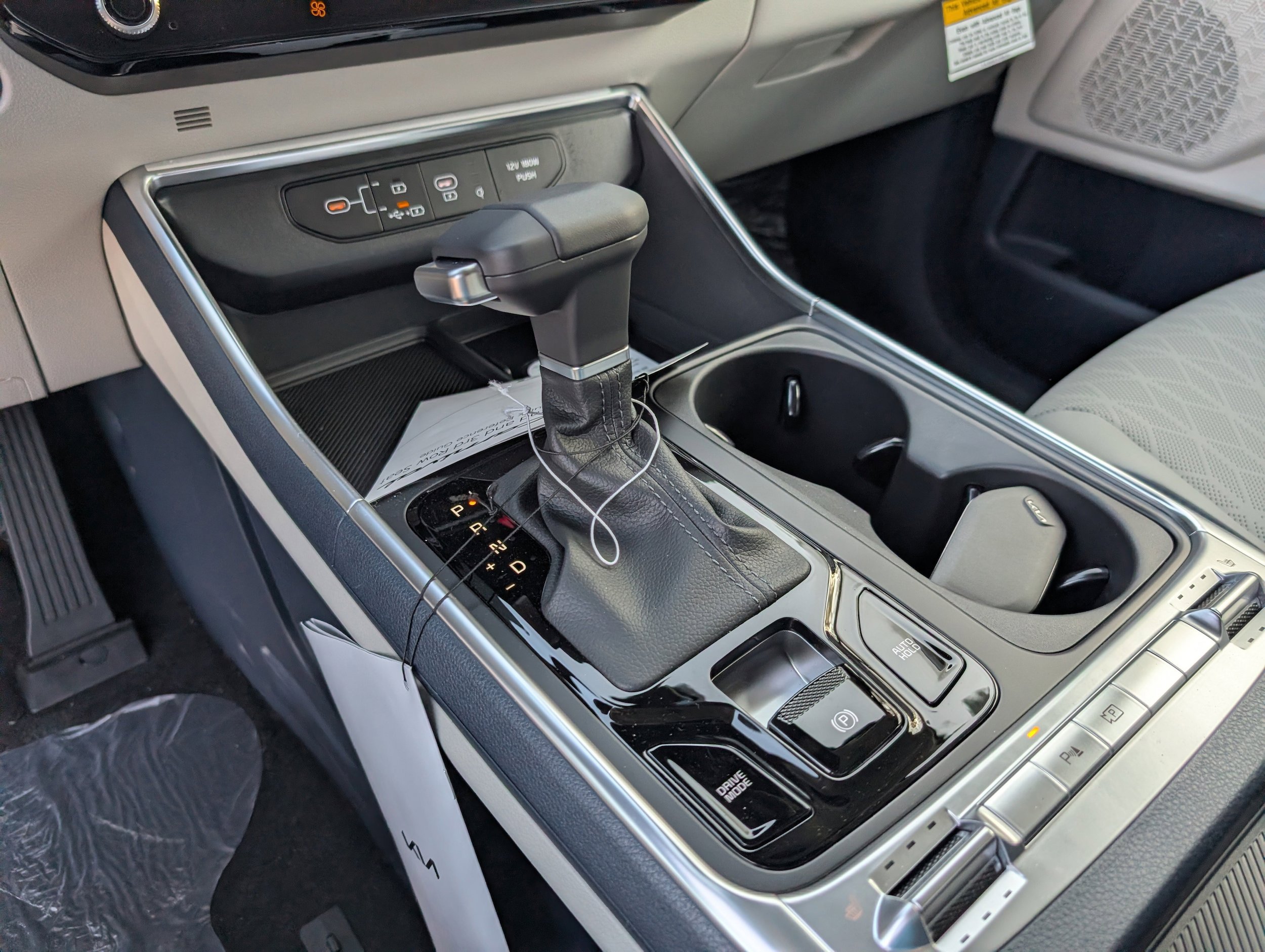 New 2026 Kia Carnival SX FWD image 12