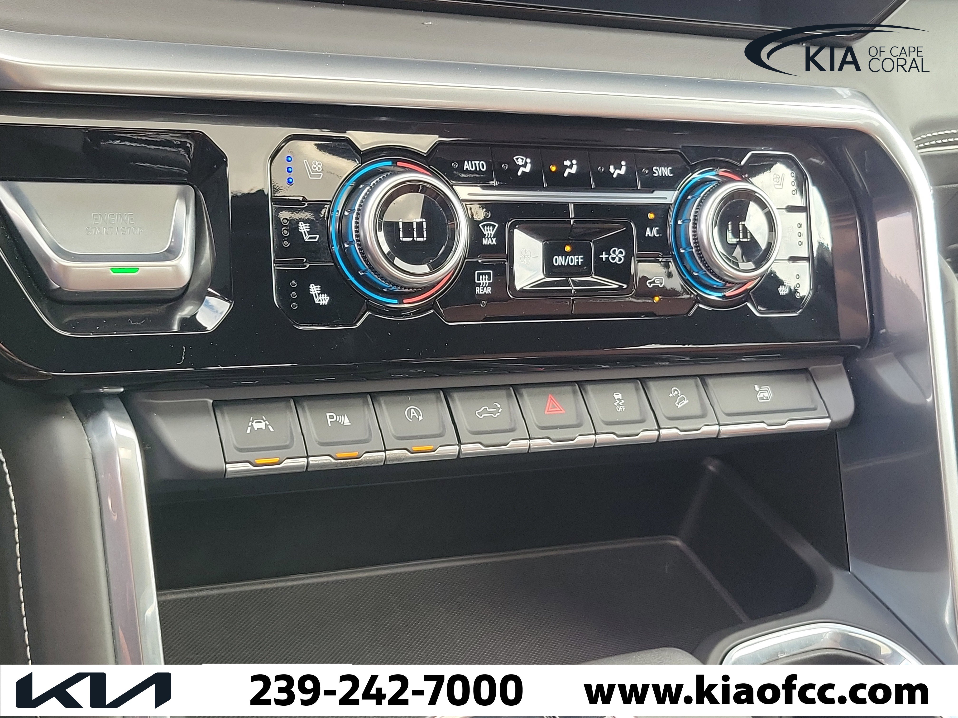 Used 2022 GMC Sierra 1500 Denali Ultimate AWD/4WD image 27