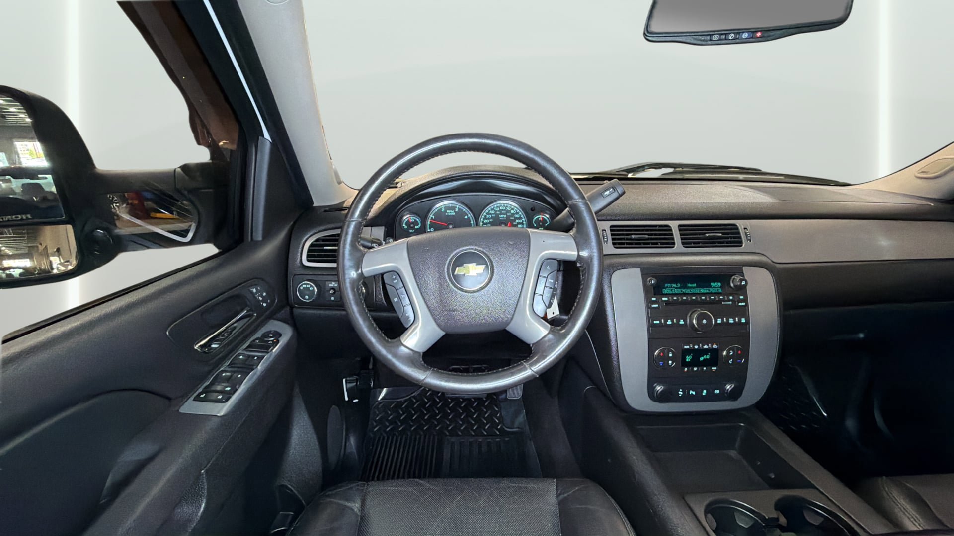 Used 2012 Chevrolet Silverado 2500 LTZ w/ LTZ Plus Package AWD/4WD image 17
