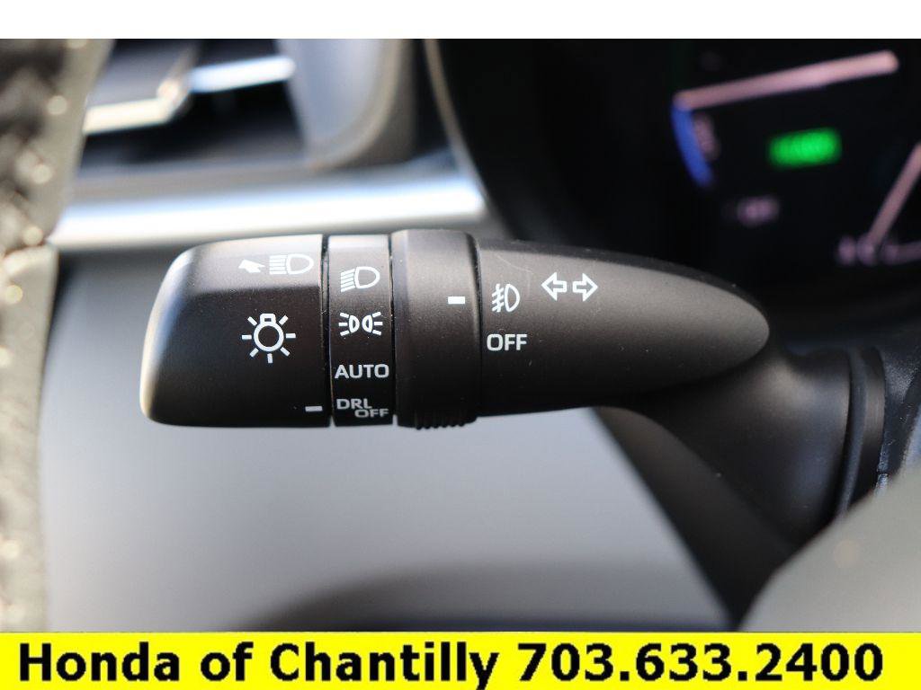 Used 2024 Toyota Sienna XLE image 10