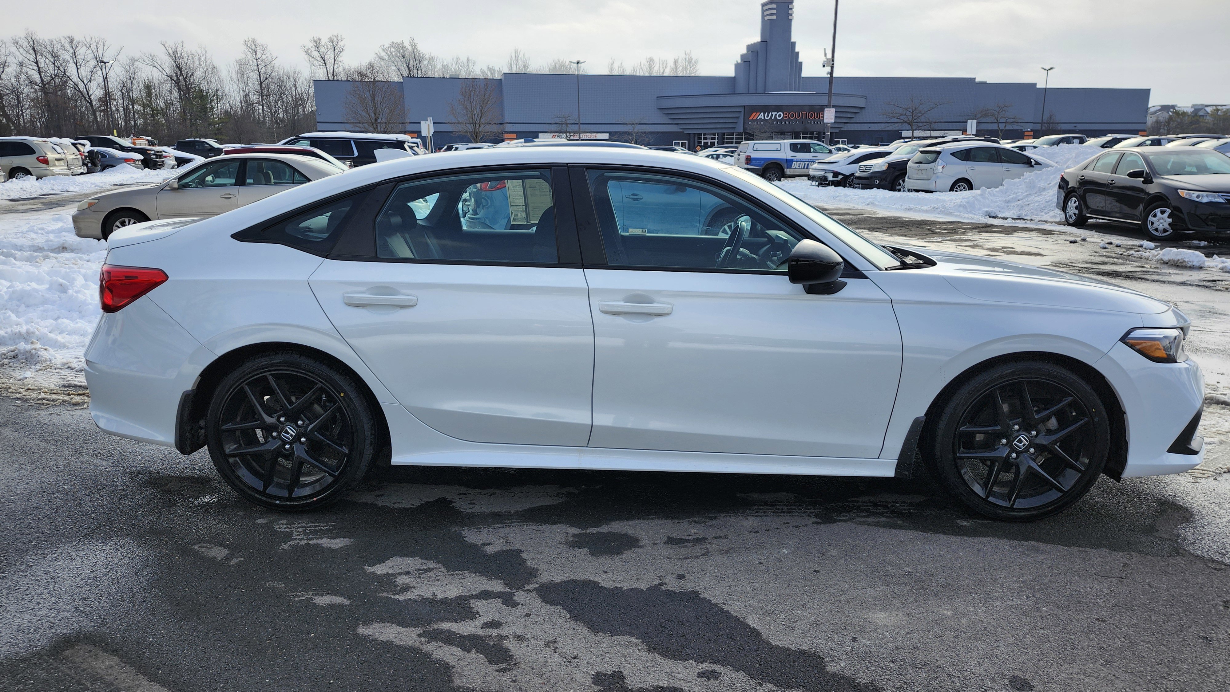 Used 2022 Honda Civic Sport image 17