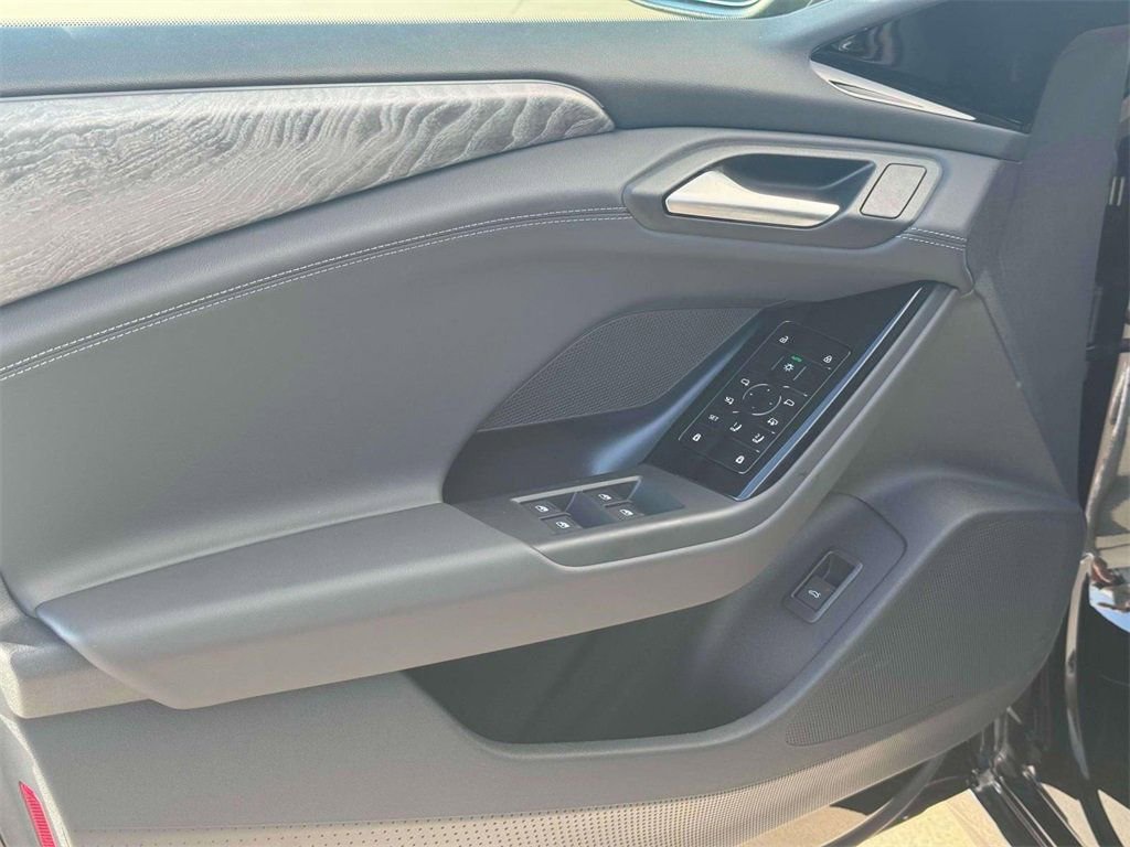 New 2025 Audi A6 e-tron Premium image 9