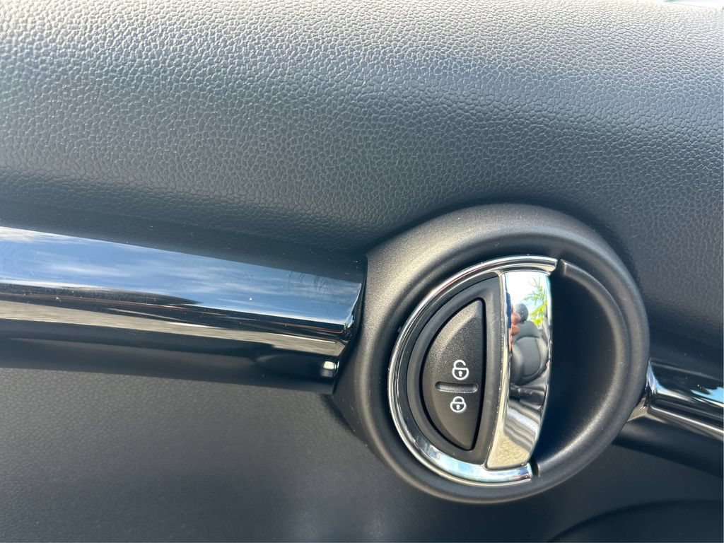Used 2019 MINI Cooper S w/ Premium Package FWD image 42