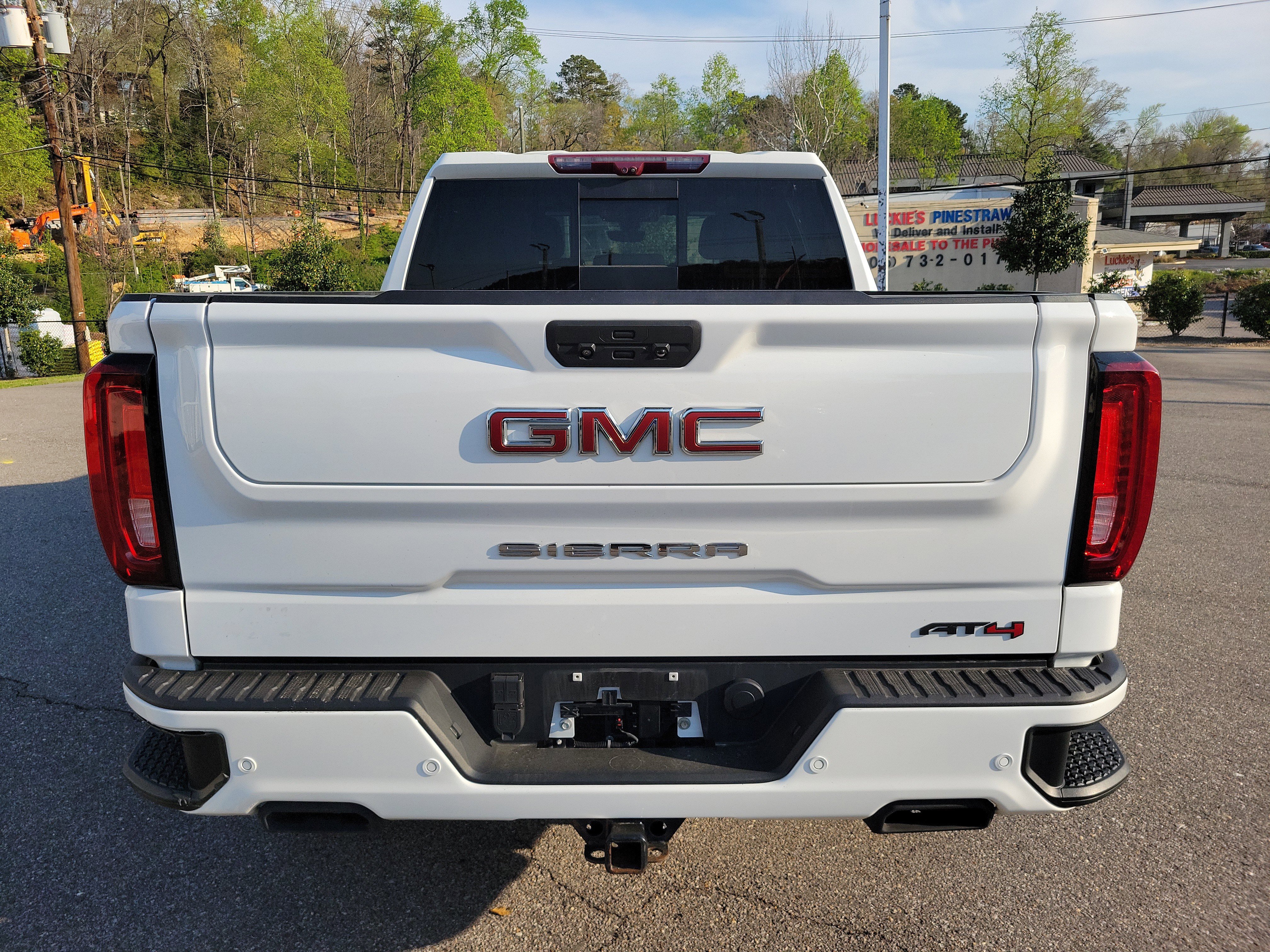 Used 2022 GMC Sierra 1500 AT4 w/ AT4 Premium Package AWD/4WD image 6