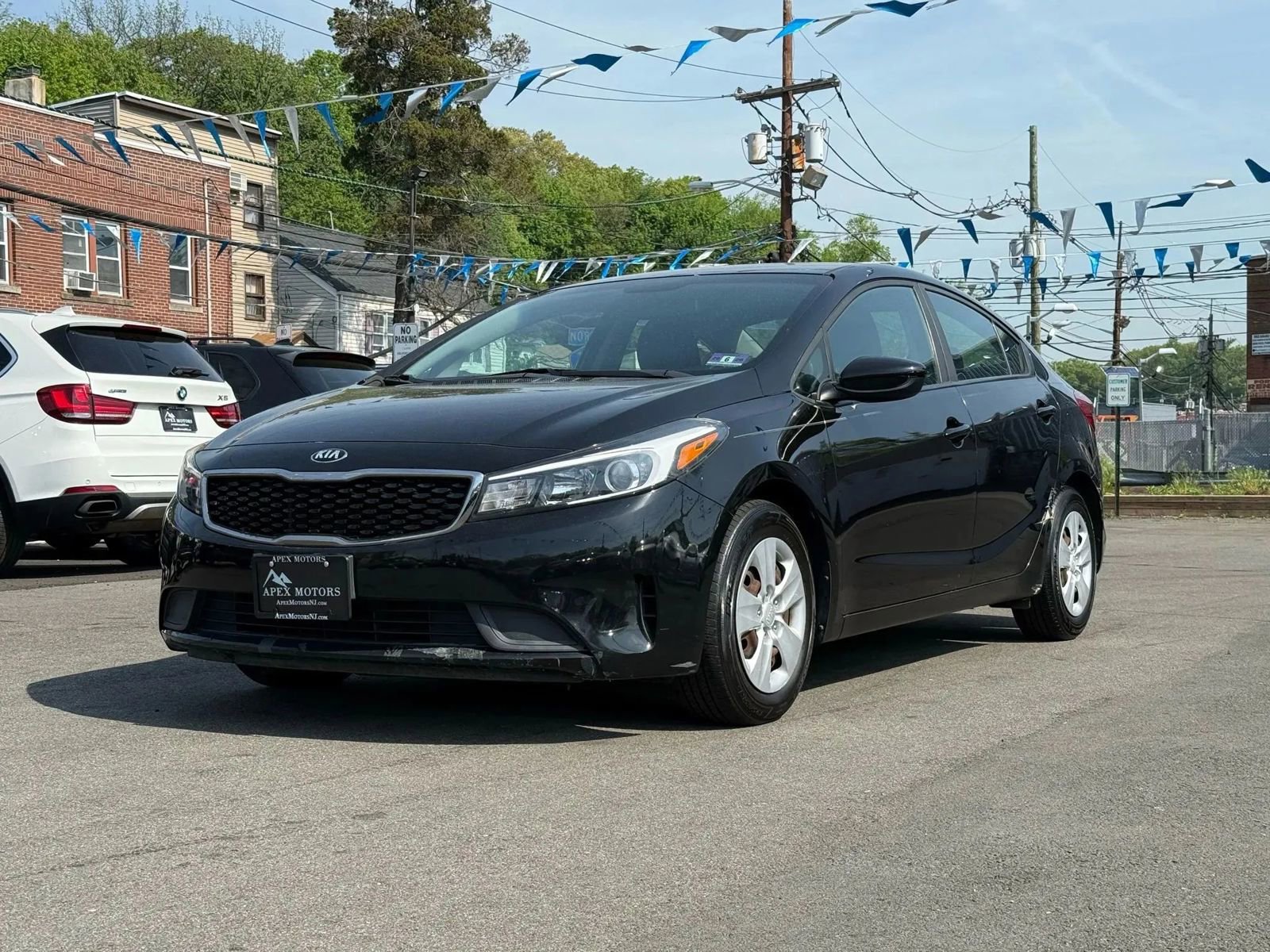 Used 2017 Kia Forte LX w/ LX Popular Package image 1