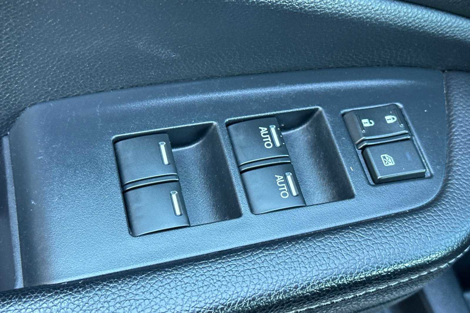 Used 2022 Honda Passport Elite image 12