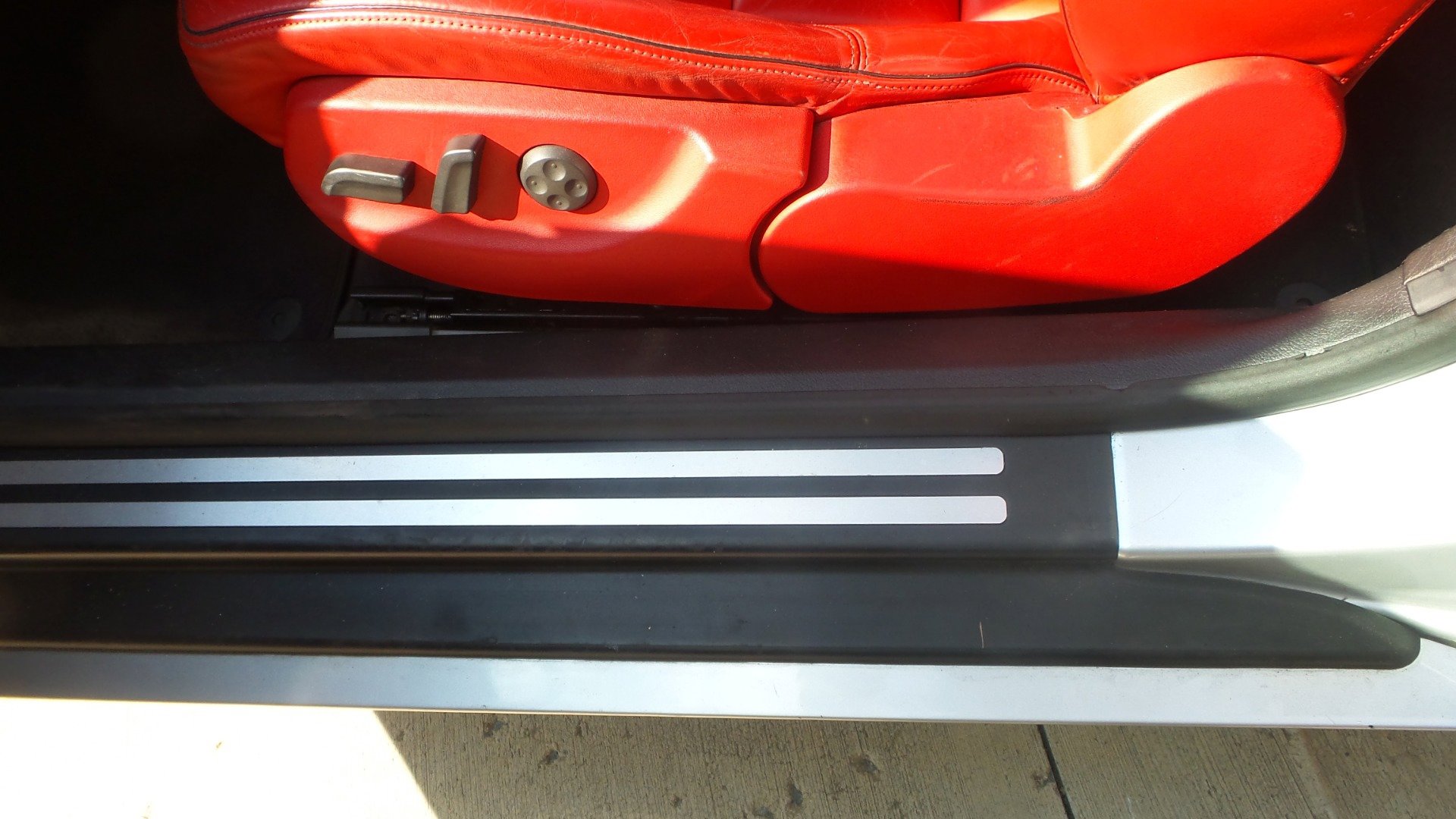 Used 2005 Audi S4 Cabriolet image 38